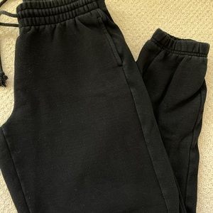 Aritzia boyfriend sweatpants